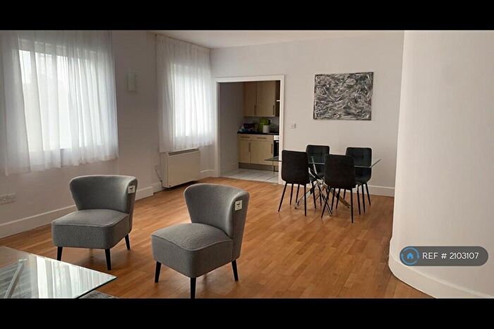 3 Bedroom Flat To Rent In Artichoke Hill, London, E1W