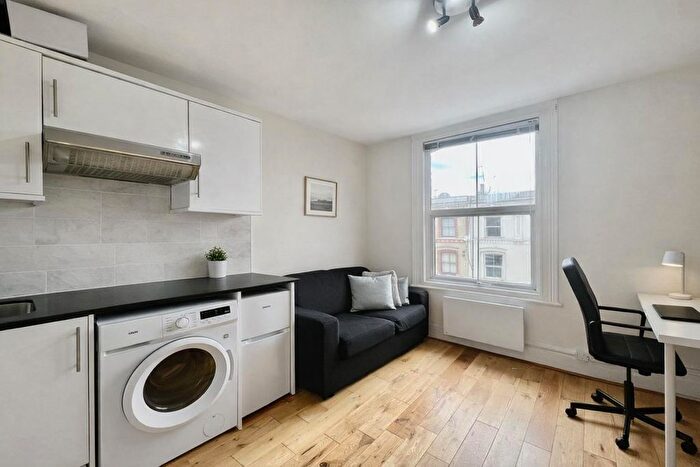 1 Bedroom Flat To Rent In Cheniston Gardens, Kensington, W8