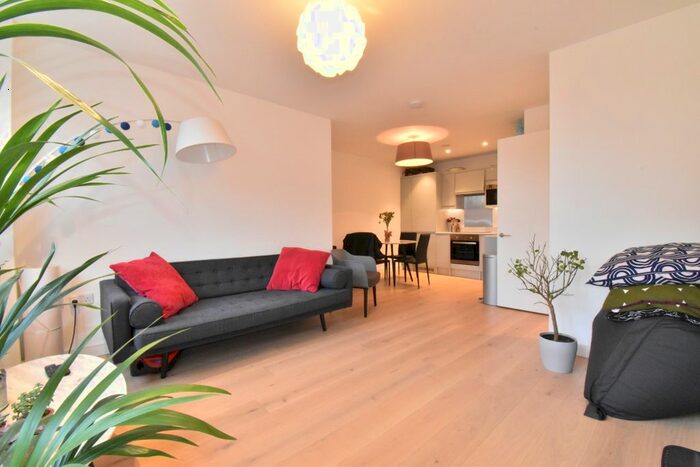 1 Bedroom Flat To Rent In Chilton Street, London, E2