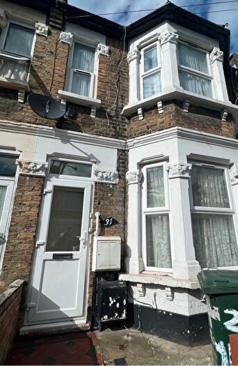 1 Bedroom Flat To Rent In Kempton Road, East Ham, E6