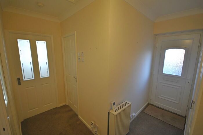 2 Bedroom Semi-Detached Bungalow For Sale In Sturton Close, Bessacarr, Doncaster, DN4