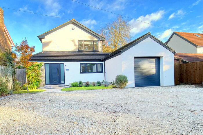 4 Bedroom Detached House To Rent In Leeds Road, Harrogate, HG2