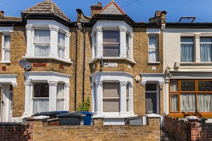 2 Bedroom Flat To Rent In Kingswood Road, London, W4