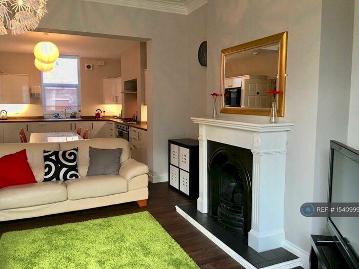 6 Bedroom Terraced House To Rent In Brighton Grove, Newcastle Upon Tyne, NE4