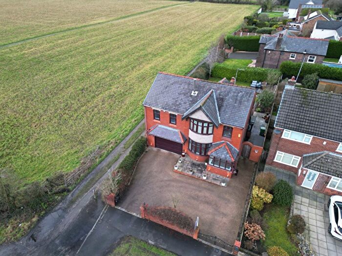 5 Bedroom Detached House For Sale In Birchley Road, Billinge, WN5