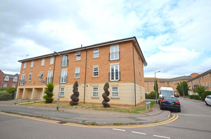 2 Bedroom Flat To Rent In Johnson Court, Northampton, NN4
