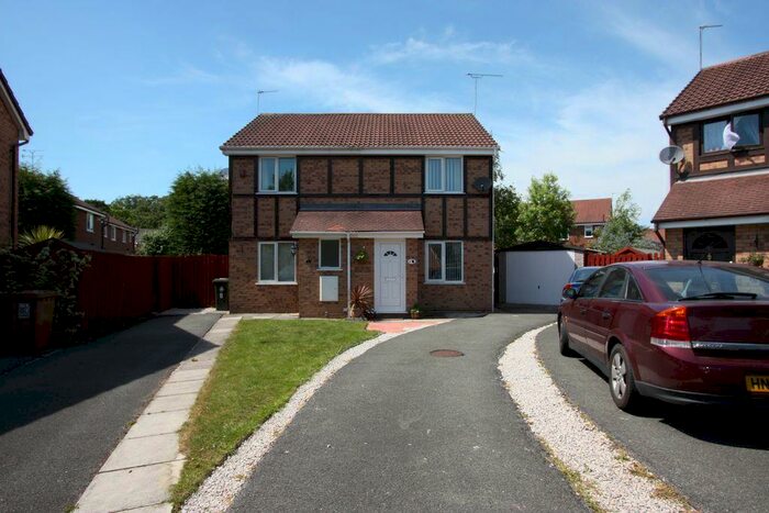 2 Bedroom House To Rent In Coldstream Drive, Little Sutton, Cheshire, CH66