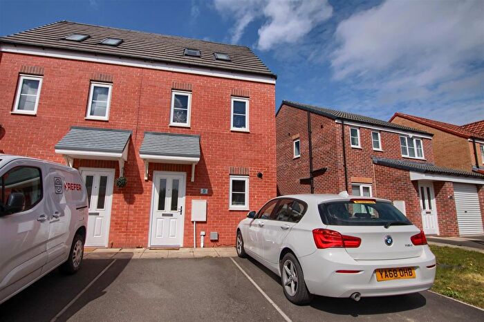 3 Bedroom Semi Detached House To Rent In Cades Grove, Ingleby Barwick, TS17