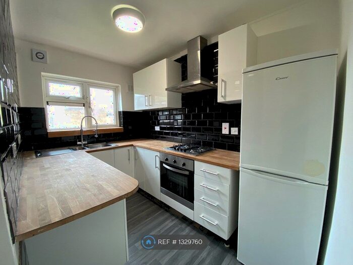 1 Bedroom Flat To Rent In Cecil House, London, E17