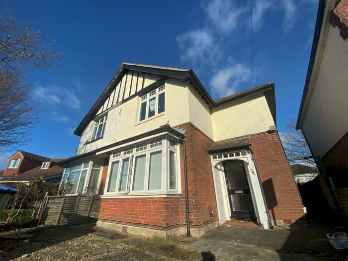 5 Bedroom House To Rent In Langhorn Road, SO16