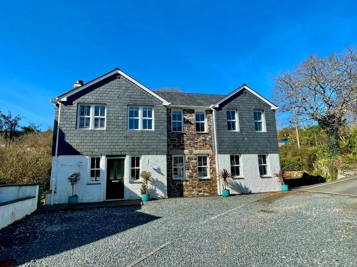 4 Bedroom Detached House For Sale In Brillwater Road, Constantine, Falmouth, TR11