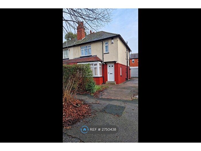 3 Bedroom Semi Detached House To Rent In Langdale Avenue, Leeds, LS6