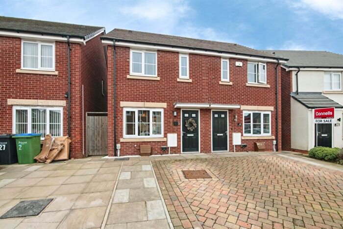 2 Bedroom Semi Detached House For Sale In Steel Avenue, West Bromwich, B70
