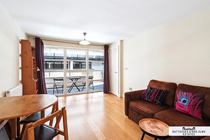 2 Bedroom Flat To Rent In Candlemakers Apartments, York Road, SW11