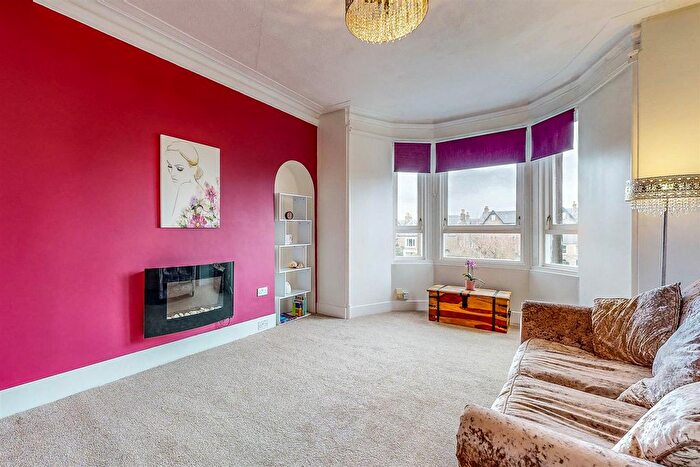 1 Bedroom Flat To Rent In Windsor Terrace, Perth, PH2