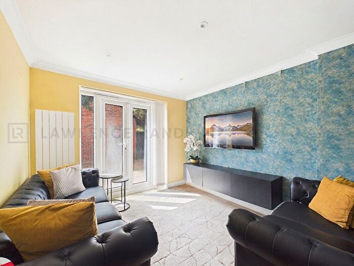 3 Bedroom Detached House To Rent In Deerings Drive, Pinner, HA5
