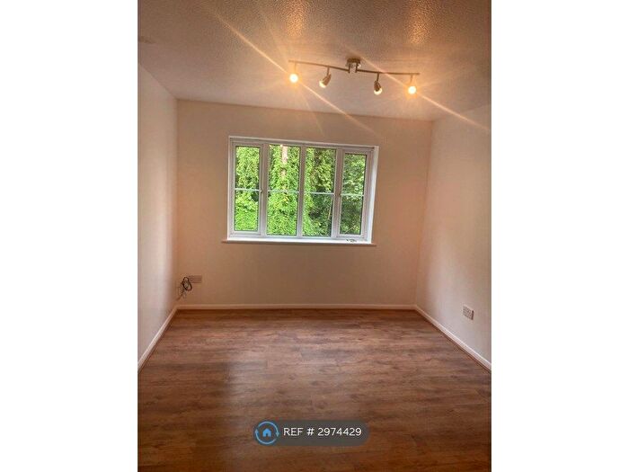 3 Bedroom Semi-Detached House To Rent In Church Hollow Purfleet On Thames, Thurrock, RM19
