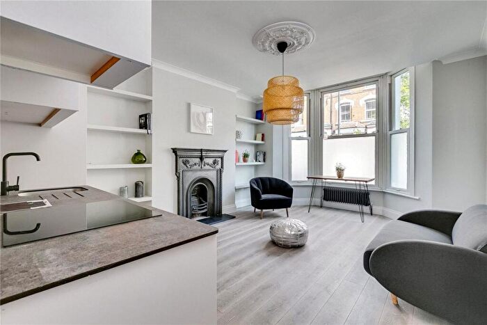 2 Bedroom Flat For Sale In St. Julians Road, Queen's Park, NW6