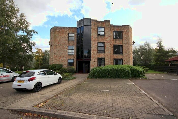 2 Bedroom Flat To Rent In Broadmeadows, Manhattan Drive, Cambridge, CB4