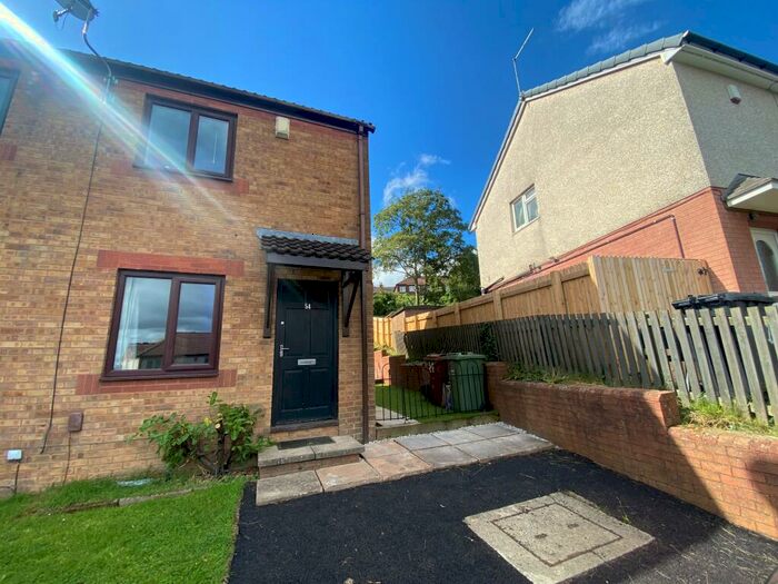 2 Bedroom House To Rent In Raynville Rise, Leeds, LS13