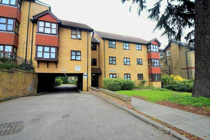 1 Bedroom Flat To Rent In Lincoln Court, Warham Road, South Croydon CR2