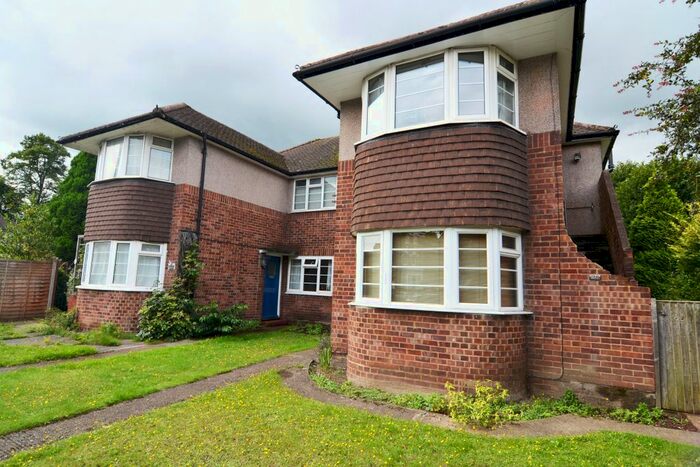 2 Bedroom Flat To Rent In Cusack Close, Twickenham, TW1