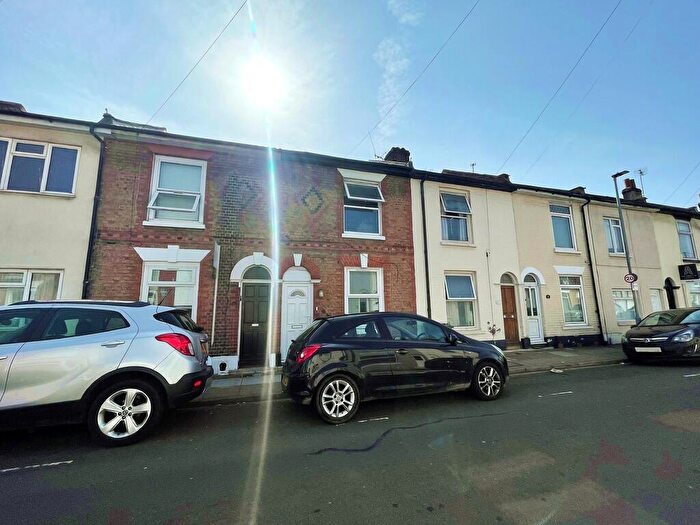 4 Bedroom Terraced House To Rent In Stansted Road, Southsea, PO5