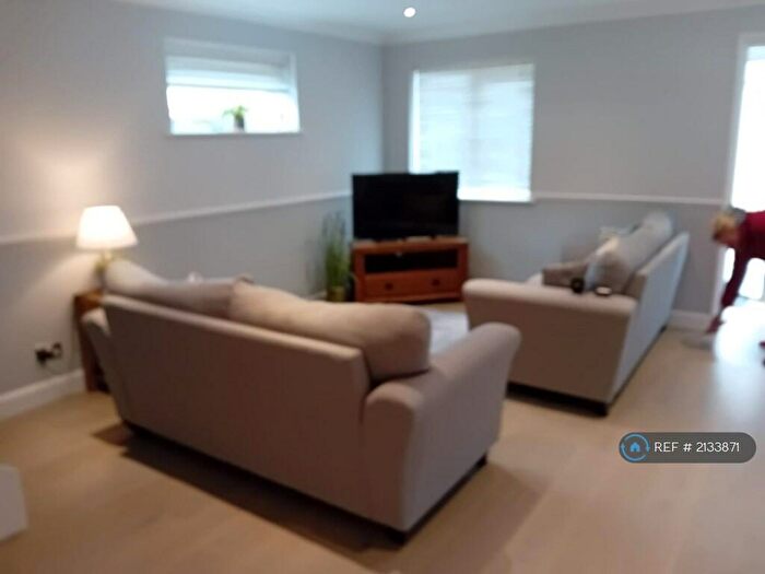 2 Bedroom Semi-Detached House To Rent In Bonningtons, Brentwood, CM13