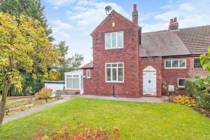 3 Bedroom Semi Detached House To Rent In Leeds Road, Rothwell, Leeds, West Yorkshire, LS26