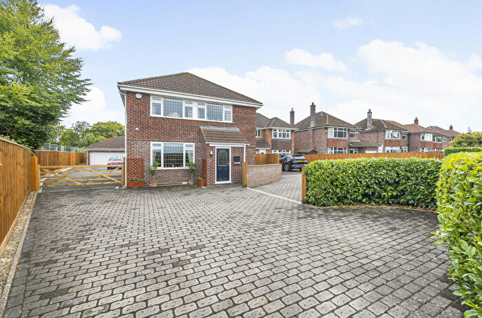 4 Bedroom Detached House For Sale In Mudford Road, Yeovil, BA21