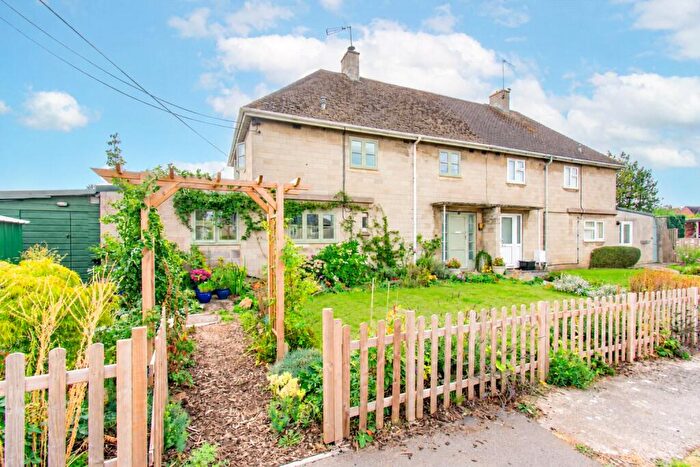 3 Bedroom Semi-Detached House For Sale In Tower View, Rowde, Devizes, Wiltshire, SN10