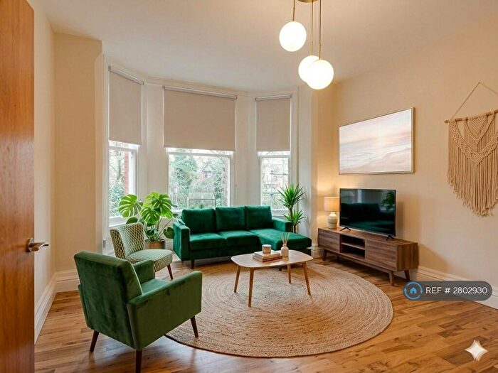 2 Bedroom Flat To Rent In Greenbank Drive, Liverpool, L17