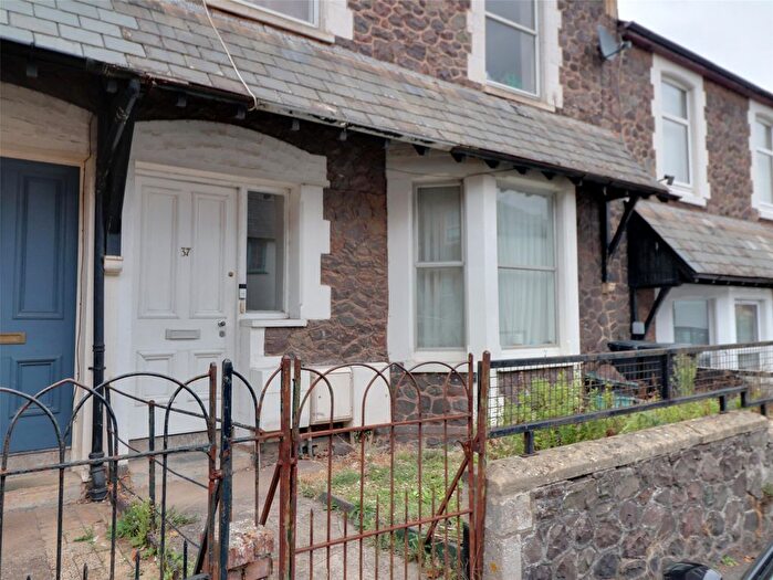 1 Bedroom Flat For Sale In Selbourne Place, Minehead, TA24