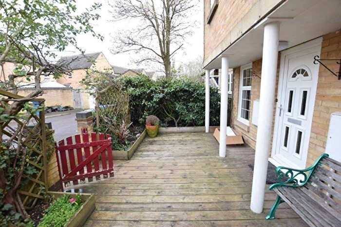 2 Bedroom Terraced House To Rent In Wards Stone Park, Bracknell, Berkshire, RG12