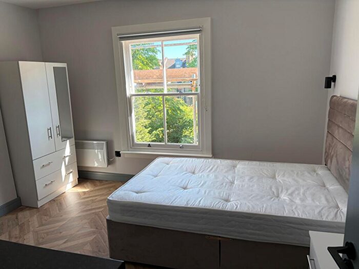Studio To Rent In Mildmay Road, Islington, London, N1