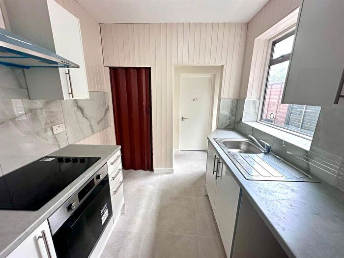 3 Bedroom Property To Rent In Clive Road, Enfield, EN1