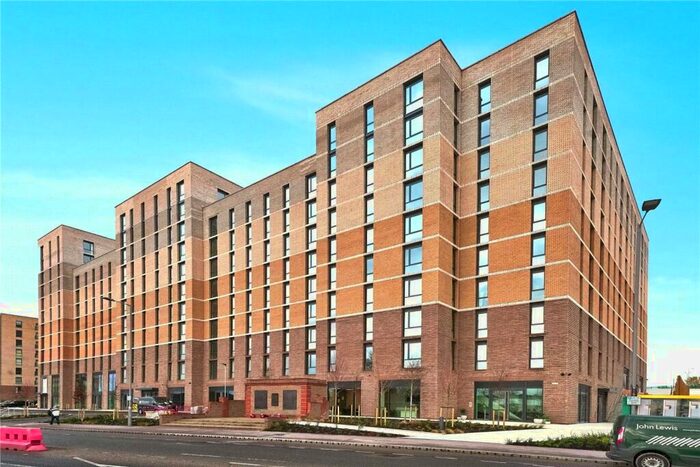 2 Bedroom Apartment To Rent In Calibra Court, Kimpton Road, Luton, LU2