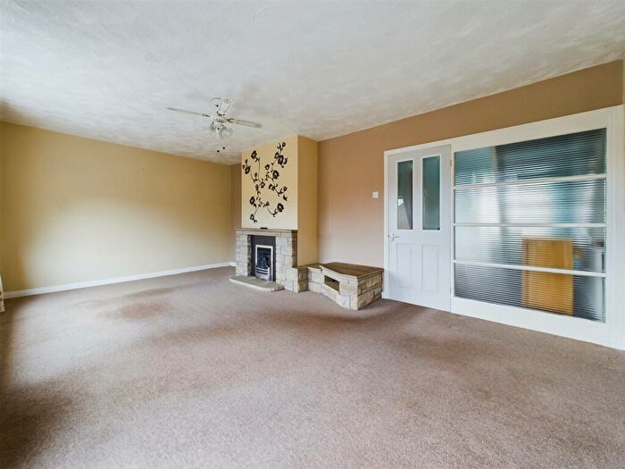 3 Bedroom Terraced House For Sale In Consett Road, Consett, DH8