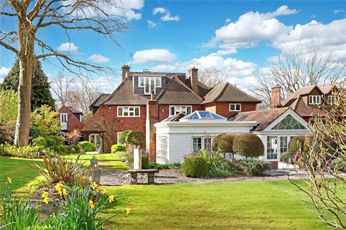 5 Bedroom Detached House For Sale In Westfield Road, Beaconsfield, Buckinghamshire, HP9