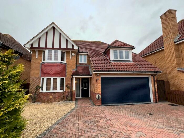 4 Bedroom Detached House To Rent In Firefly Close, Lee-On-The-Solent, Hampshire, PO13