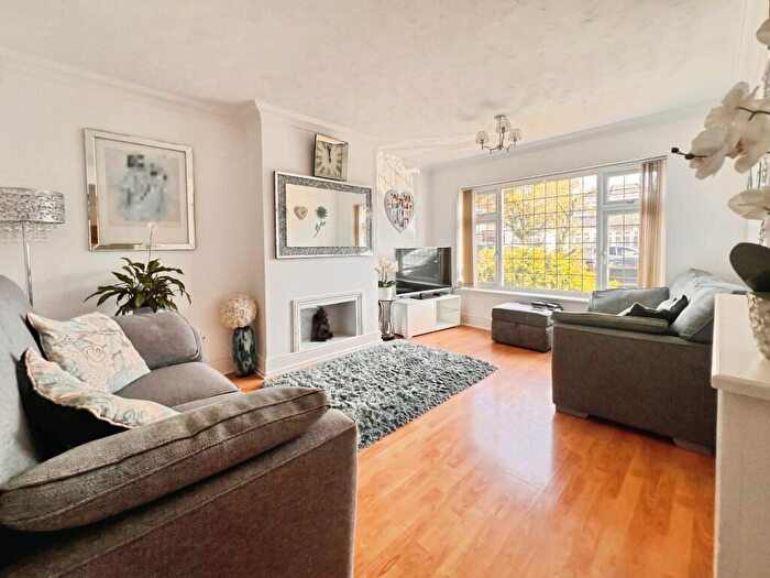 2 Bedroom Maisonette To Rent In Gordon Road, Horndon On The Hill, SS17