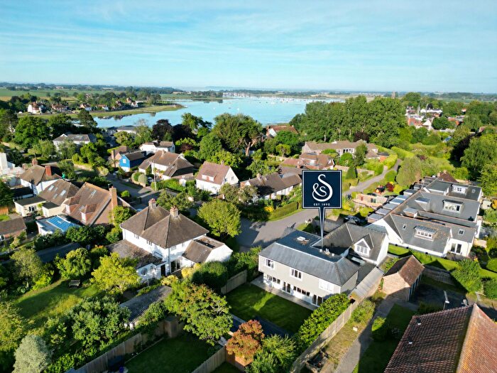 5 Bedroom Detached House For Sale In The Drive, Bosham, PO18