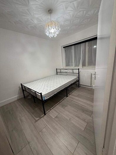 3 Bedroom Detached House To Rent In Gloucester Road, London, E12