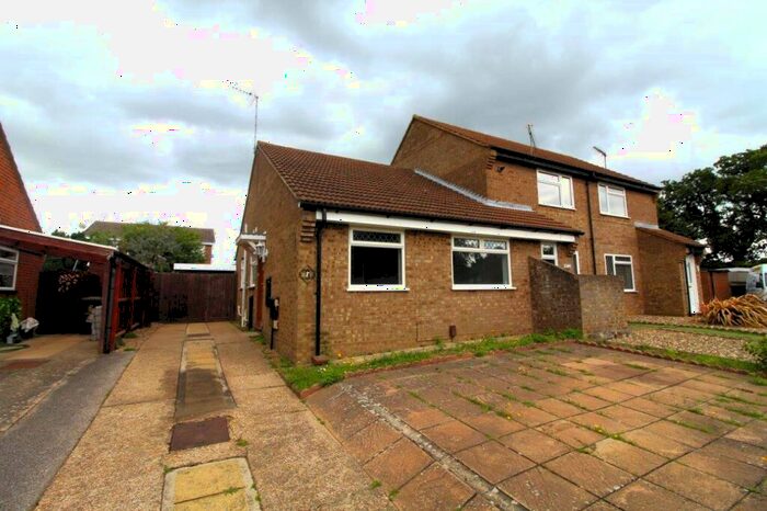 2 Bedroom Bungalow To Rent In Fir Tree Rise, Ipswich, IP8