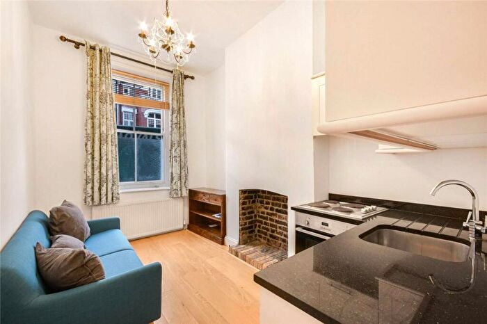 1 Bedroom Flat To Rent In Sisters Avenue, Battersea, London, SW11