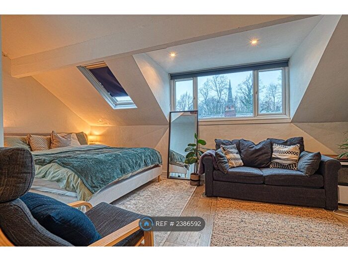 3 Bedroom End Of Terrace House To Rent In Glebe Avenue, Leeds, LS5