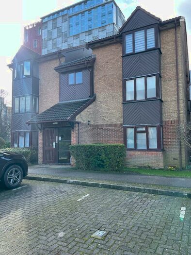 Studio To Rent In Curie Gardens, Pasteur Close, Colindale, NW9