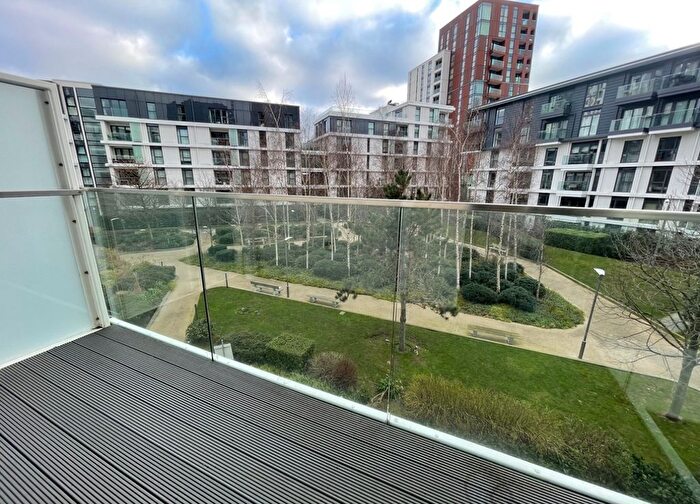 1 Bedroom Flat To Rent In Wandsworth Road, London, SW8