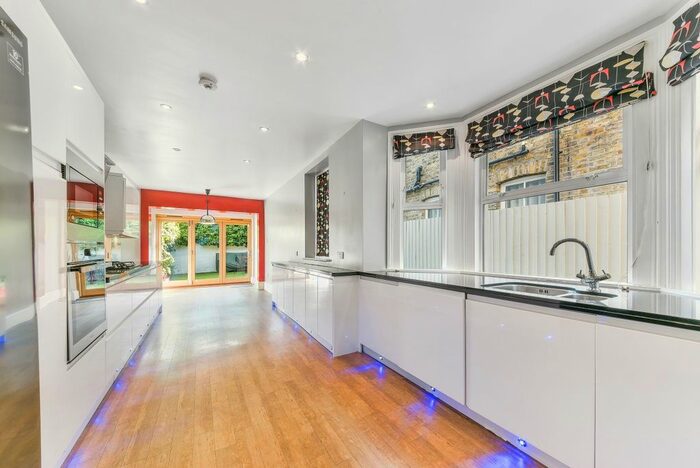 4 Bedroom Terraced House To Rent In Bushey Hill Road, London, SE5