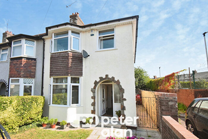 3 Bedroom End Of Terrace House To Rent In Rockfield Street, NP19